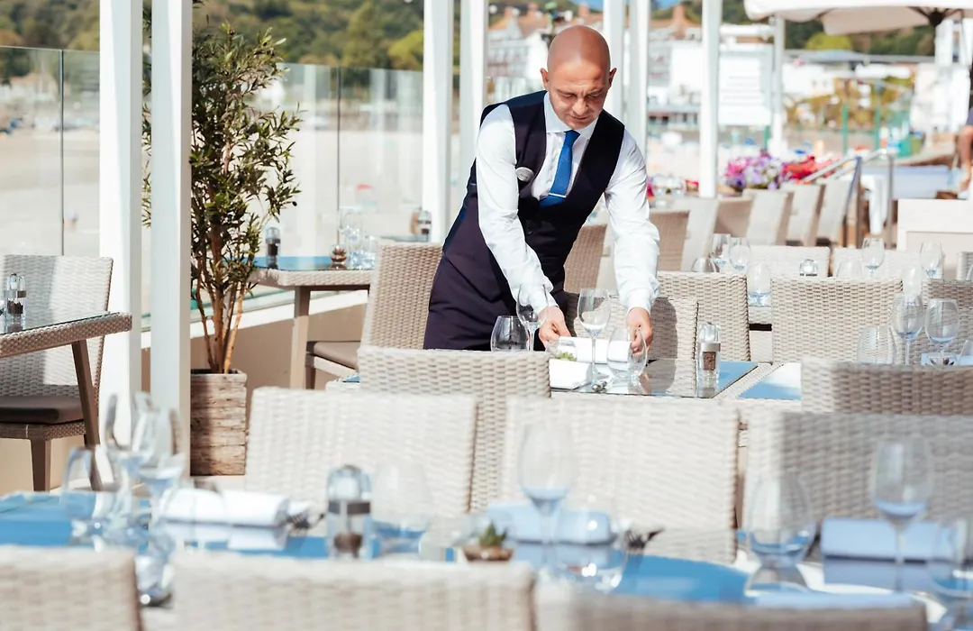 L'Horizon Beach Hotel & Spa-1