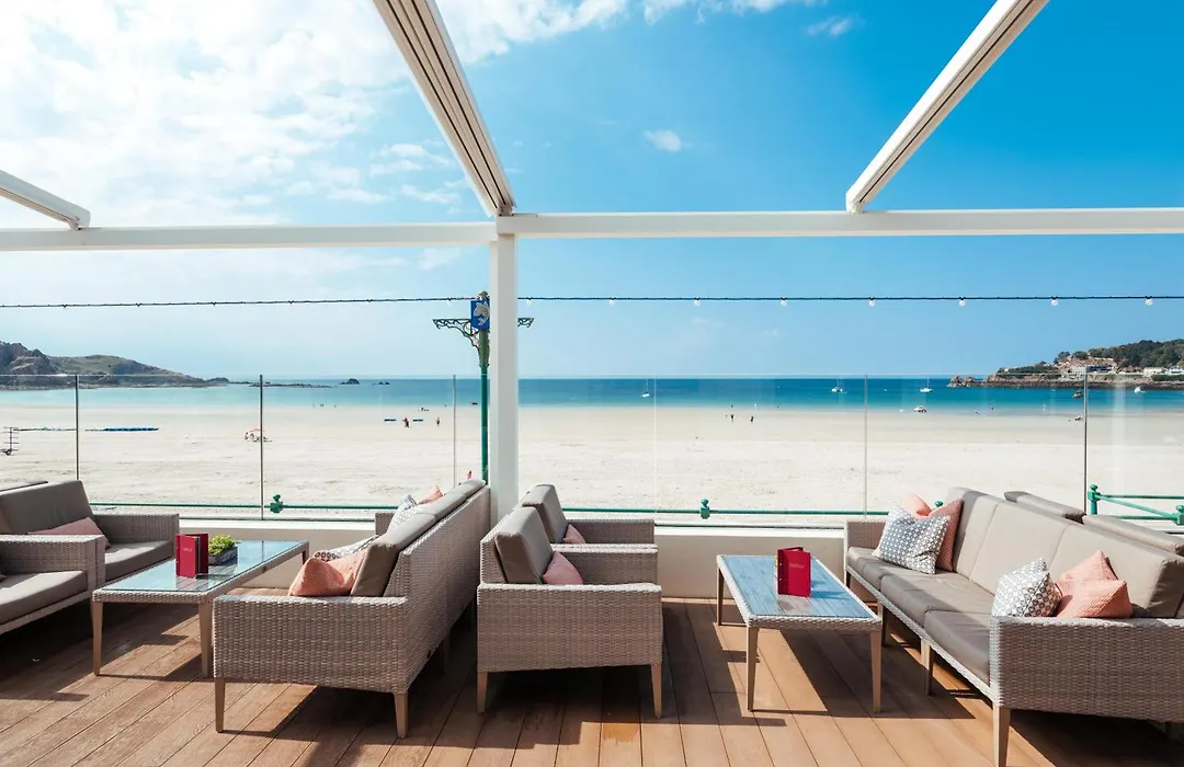 L'Horizon Beach Hotel & Spa-1
